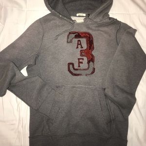 Men’s rugged Abercrombie sweatshirt